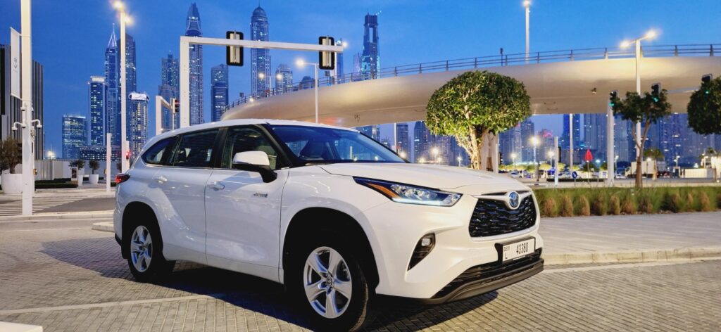 Hire the Best Chauffeur Services in Dubai in 2025